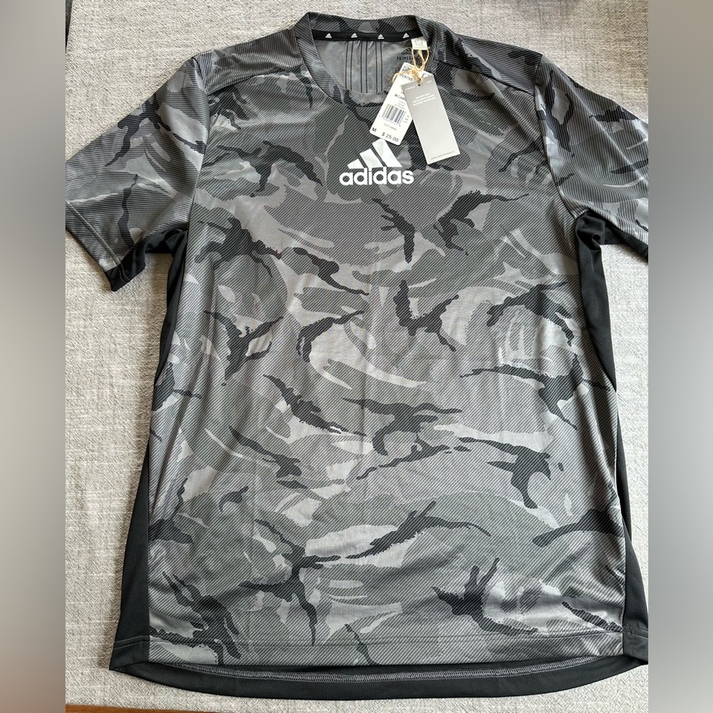 Men’s Adidas Shirt, Size M,NWT